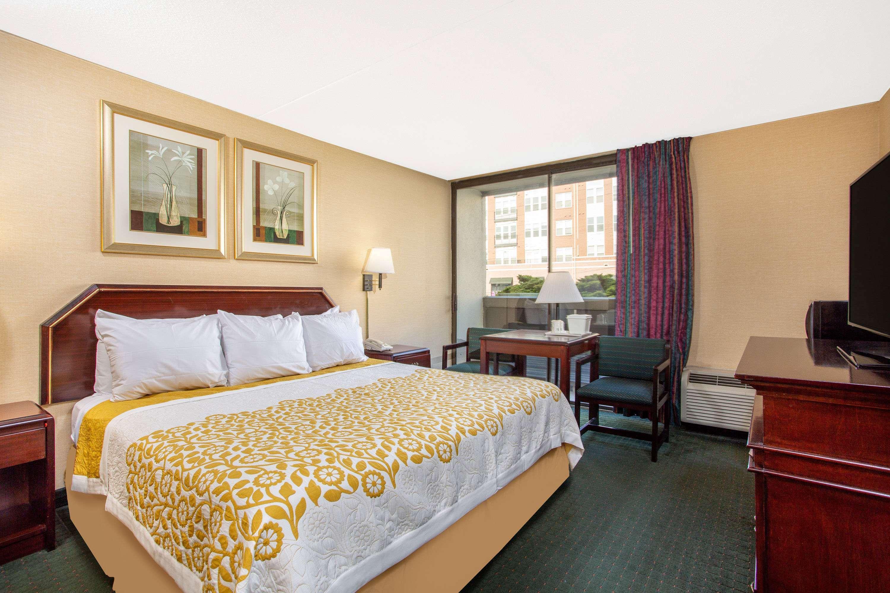Days By Wyndham 2* College Park
